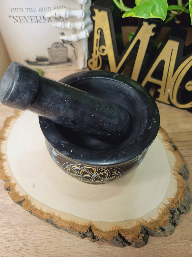 Flower of Life Black Mortar and Pestle, Flower of Life Soapstone Herb Grinder Handmade Mortar