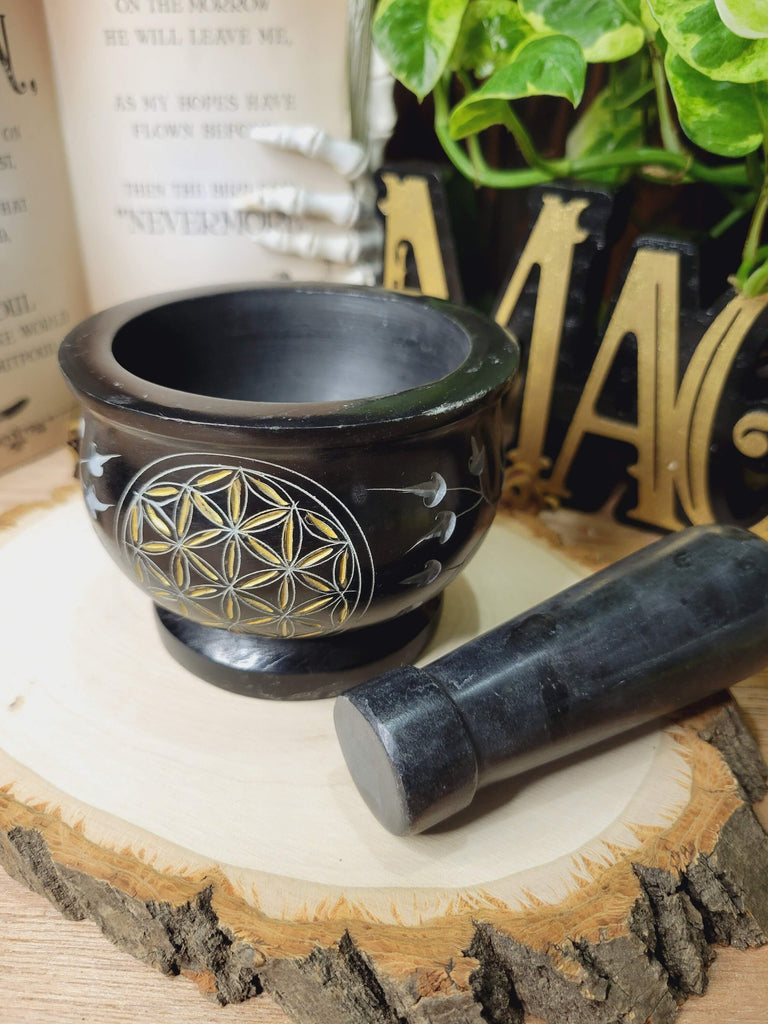 Flower of Life Black Mortar and Pestle, Flower of Life Soapstone Herb Grinder Handmade Mortar