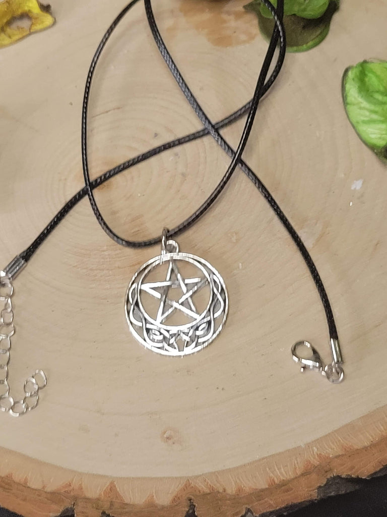 Witches Knot Pentagram Necklace, Protection Charm Necklace, Witches Necklace, Pentagram Protection Necklace