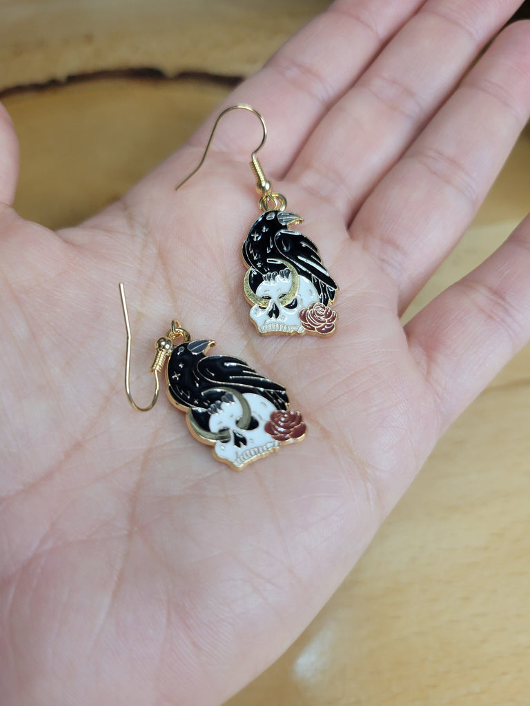 Crow and Skul Dangle Earrings, Witch Drop Earrings for Women, Golden and Black