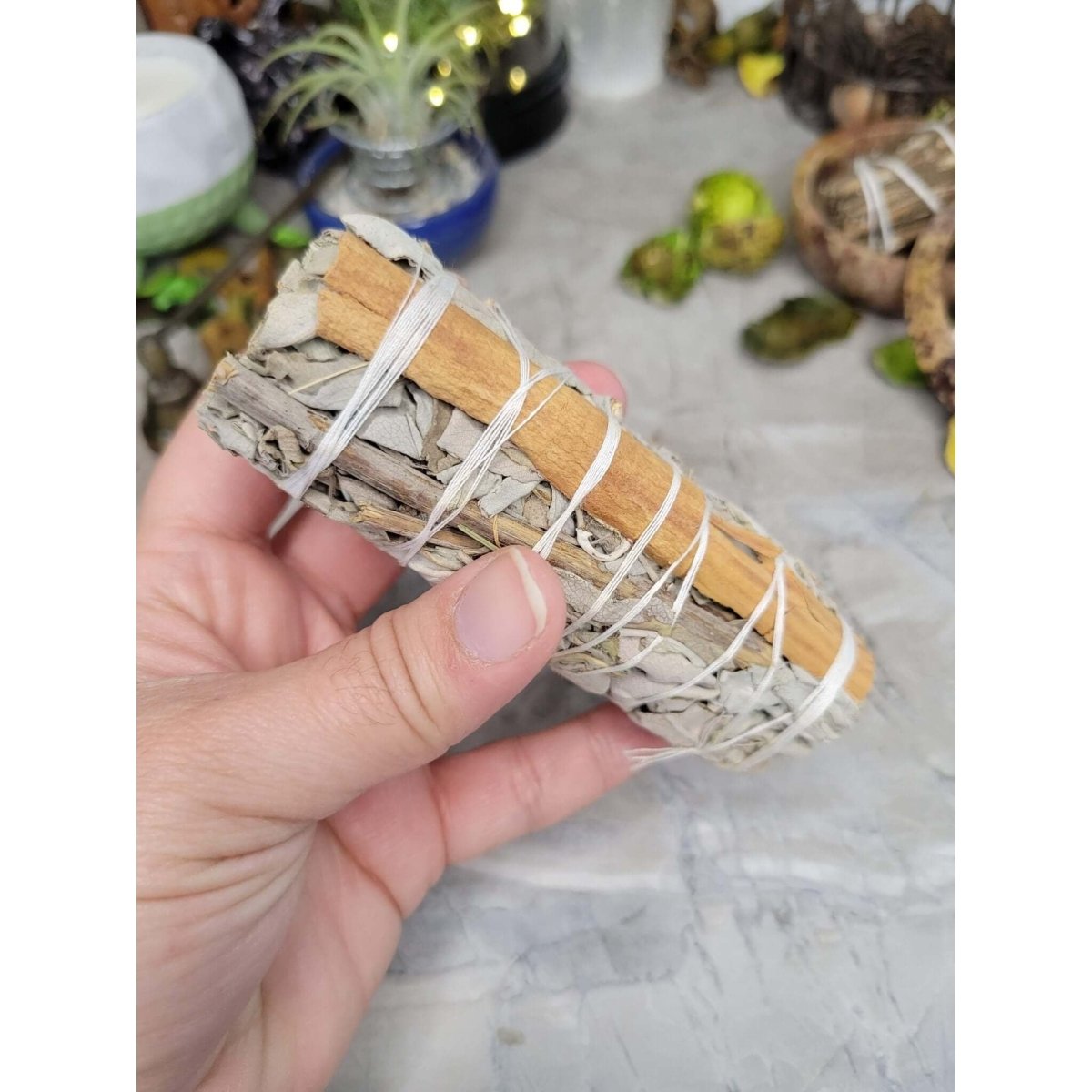 White Sage & Cinnamon Smudge Stick -Herbs & Spices